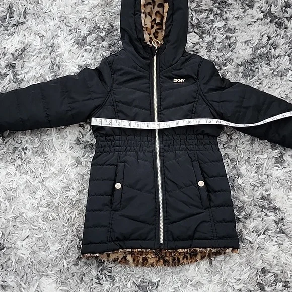 DKNY GIRLS BLACK WINTER JACKET, SIZE 5/6 DOUBLE SIDE, PRE-OWNED, ZIPPER, POCKETS - Picture 9 of 14